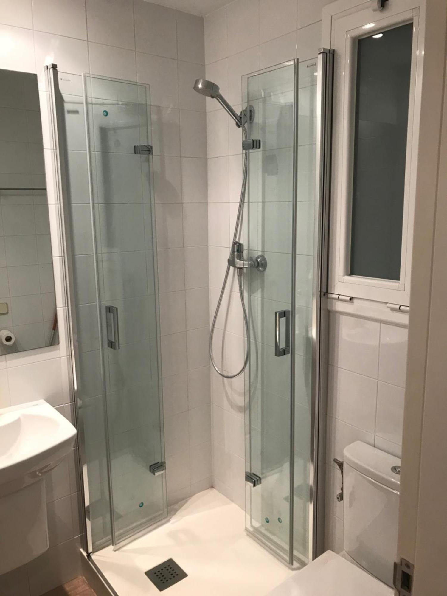 2 Bedrooms By Sants Market Apartamento Barcelona